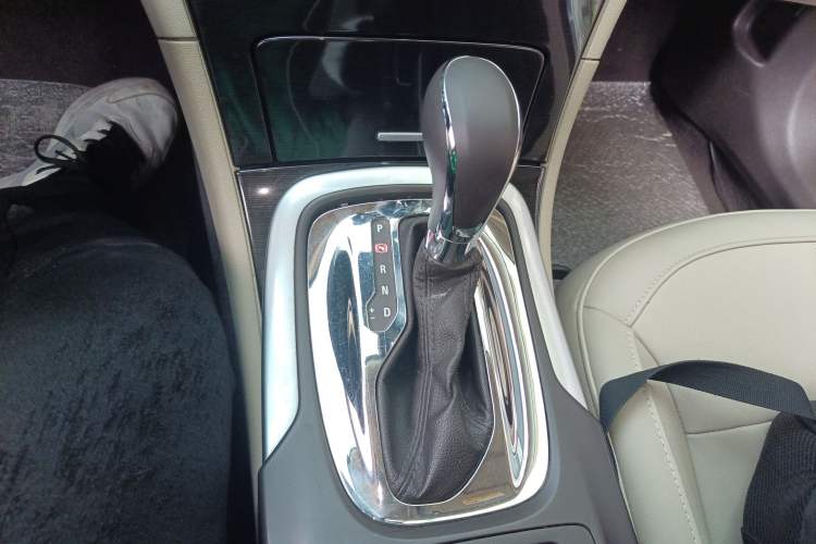 Used Buick Regal 2015 2.0L Elite Fashion Edition
