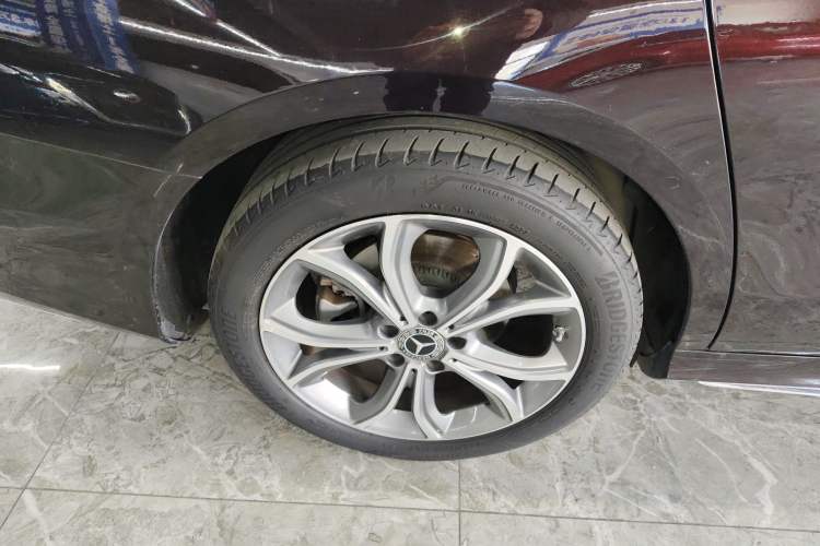 Used Mercedes-Benz E-Class 2023 E 300 L Sporty and Stylish Model
