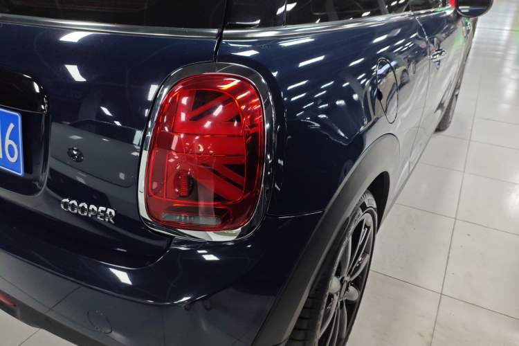 Used  MINI 2018 1.5T COOPER Artist
