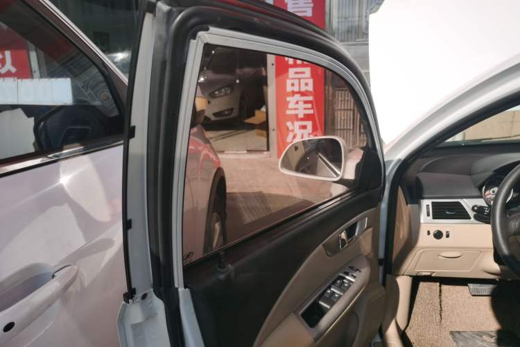 Used Buick Excelle 2013 1.5L Automatic Classic Model
