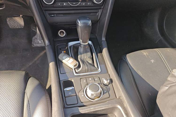 Used Mazda Mazda 3 Axela 2017 Sedan 1.5L Automatic Luxury Model Emission Standard China V