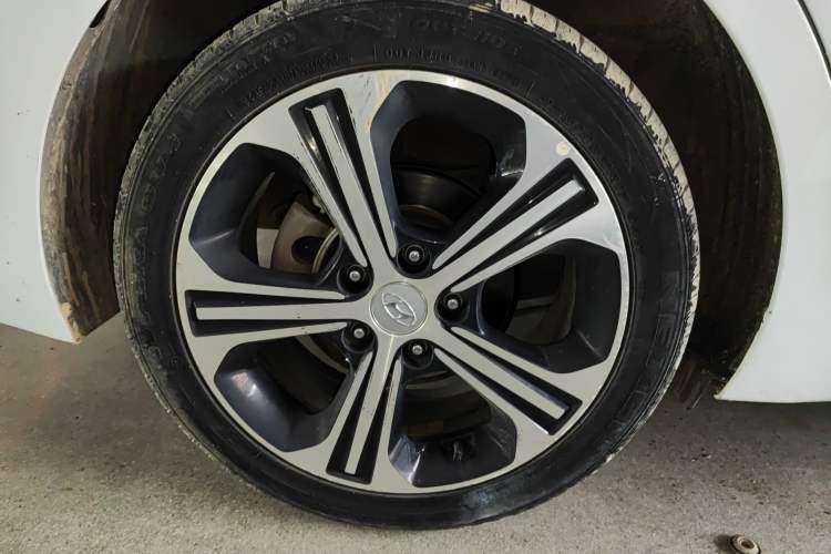 Used Hyundai Elantra 2018 1.4T Dual-Clutch Xuan Dong · Dynamic Edition