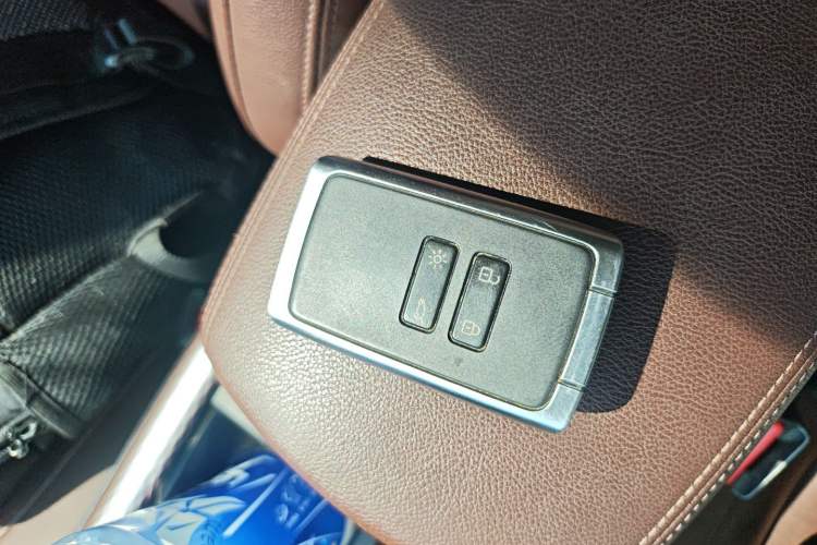 Used Renault Koleos 2018 2.5L Two-Wheel Drive 120th Anniversary Limited Edition
