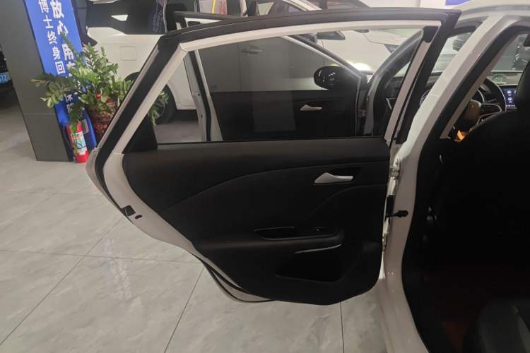 Used Chevrolet Monza 2022 Light Hybrid Redline 320T Dual-Clutch Thrilling Edition
