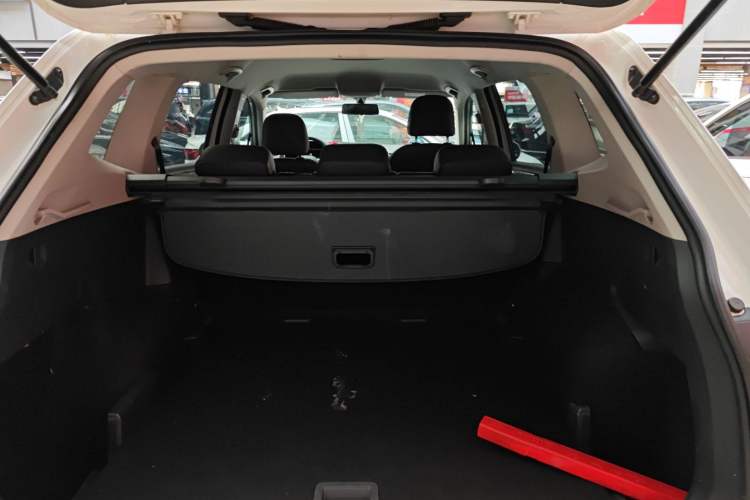 Used Volkswagen Tiguan L 2022 330TSI Automatic Two-Wheel Drive Comfort Edition