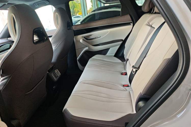 Used BYD Song PLUS New Energy 2025 DM-i 112KM Prestige Model