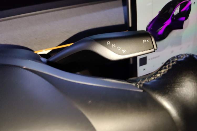 Used Tesla Model Y 2023 Long-Range All-Wheel-Drive Version