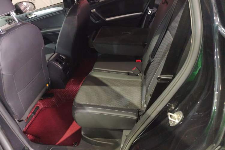 Used Volkswagen Tiguan L 2021 330TSI Automatic Two-Wheel Drive Comfort Edition
