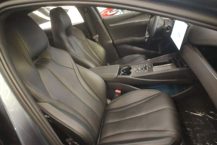 Used BYD Seal 06 New Energy 2025 DM-i Smart Drive 120KM Deluxe Model
