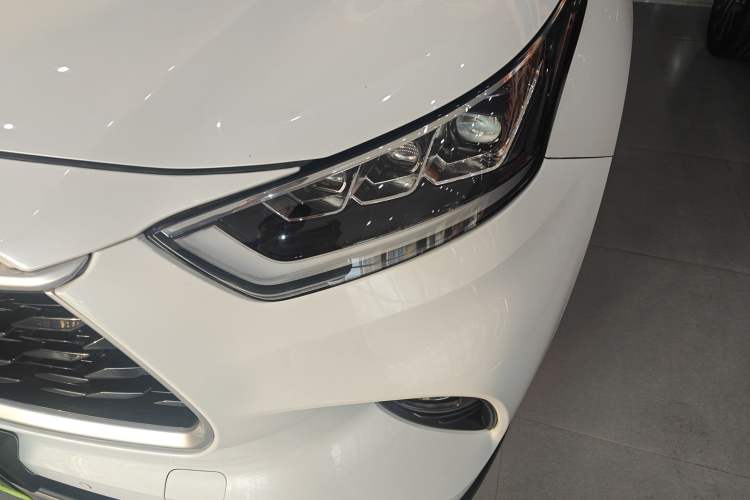 Used Toyota Highlander 2022 Dual-Engine 2.5L Four-Wheel Drive Prestige Version 7 Seats