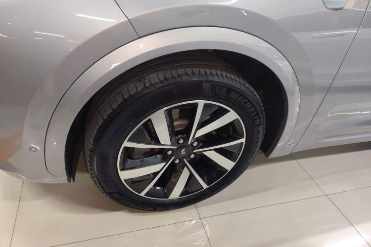 Used Li Auto L7 2023 Air model
