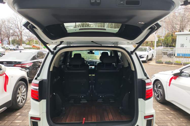 Used Honda Elysion 2019 2.0L Hybrid Luxury Edition