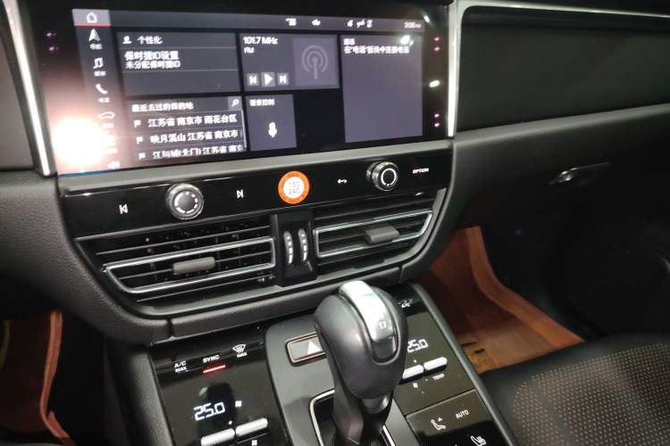 Used Porsche Macan 2024 Macan 2.0T