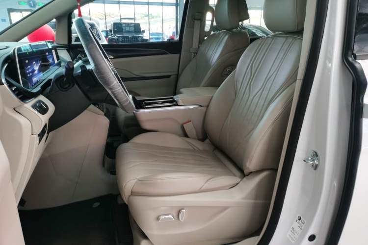 Used Buick GL8 2023 ES Lu Zun Comfort Model
