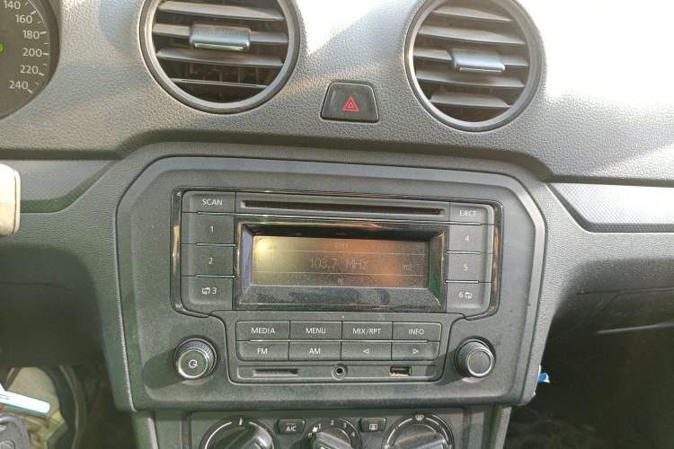 Used Volkswagen Jetta 2015 Value Edition 1.6L Automatic Fashion Version