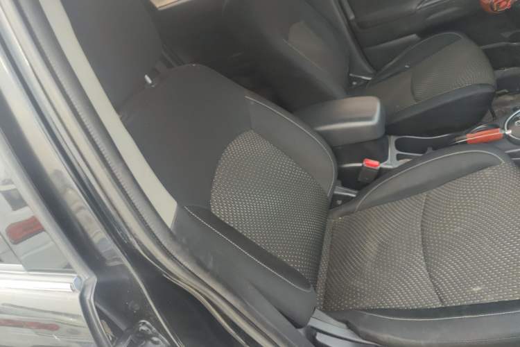 Used Mitsubishi ASX 2013 2.0L CVT Two-Wheel Drive Elite Edition