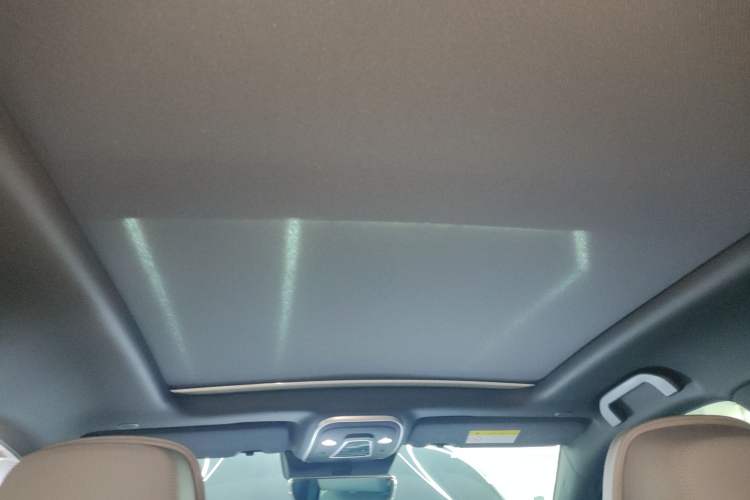 Used BYD Tang New Energy 2024 DM-i Glory Edition 112KM Flagship Model
