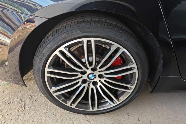 Used BMW 5 Series 2018 530Li Leading Model M Sport Package
