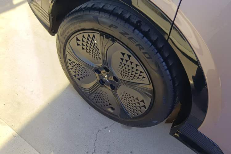 Used VOYAH COURAGE 2024 Four-Wheel Drive Global Edition
