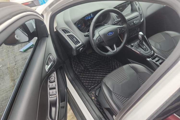 Used Ford Focus 2015 Sedan EcoBoost 180 Automatic Elite Model
