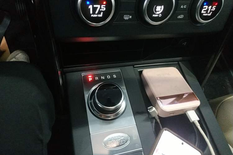 Used Land Rover Discovery 2019 3.0 SC V6 SE