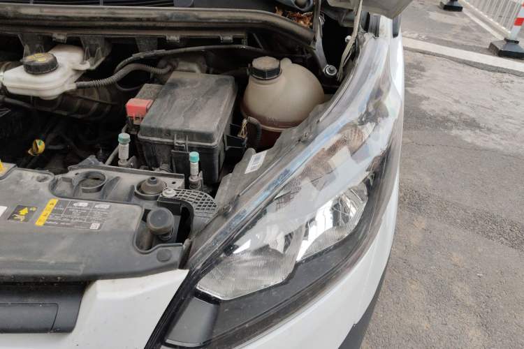 Used Ford Transit 2019 2.0T Diesel Multi-Purpose Commercial Vehicle Short Wheelbase Low Roof 6-Seater China VI Standard
