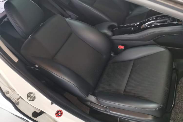 Used Honda Vezel 2019 1.5L CVT Luxury Model China VI
