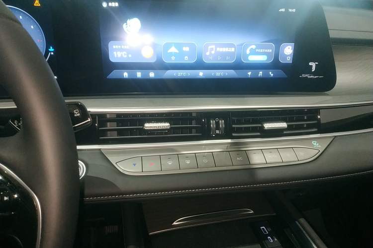 Used Chery Tiggo 8 PRO 2025 290T Two-Wheel-Drive Luxury Edition
