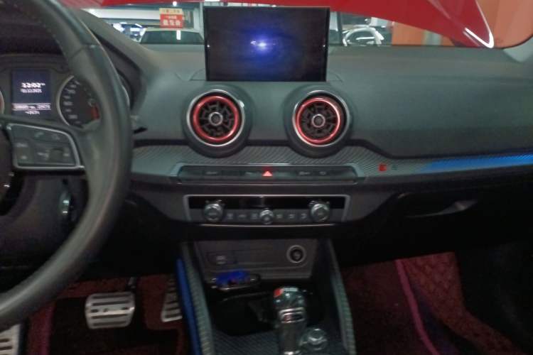 Used Audi Q2L 2018 35 TFSI Fashion Dynamic Version China V Emission Standard
