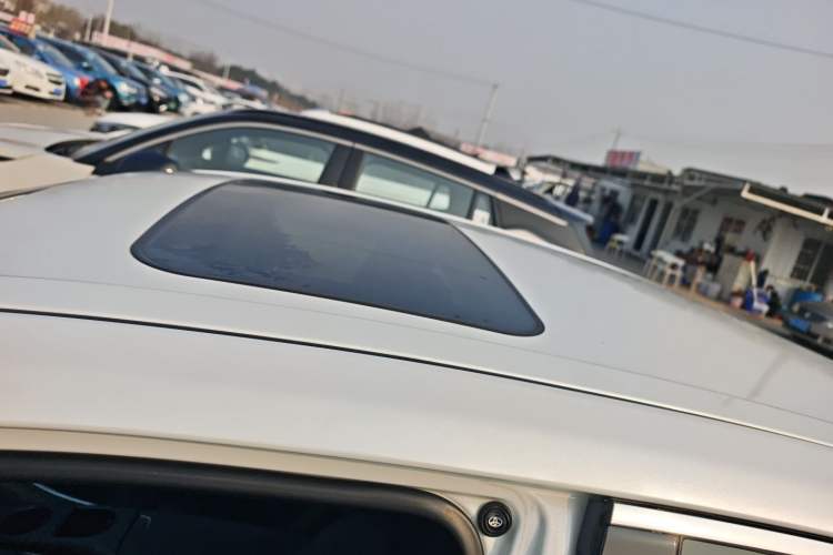 Used Toyota Avalon 2023 2.0L Premium Edition
