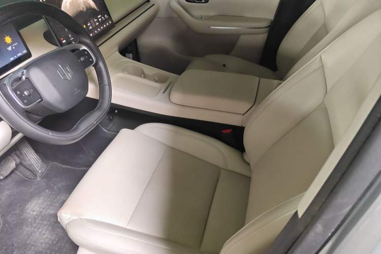 Used Leapmotor C16 2024 Range-Extended 200 Luxury Edition