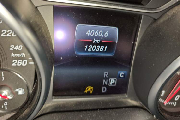 Used Mercedes-Benz GLA 2017 GLA 200 Fashion Model