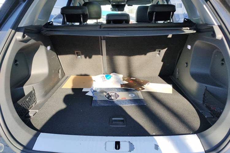 Used Hongqi HS5 2022 Revised Version 2.0T Smart Connect Flagship Edition
