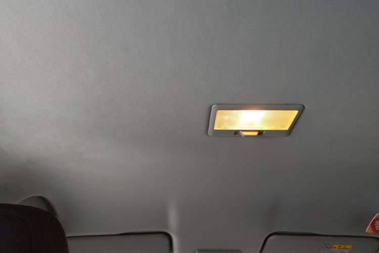 Used Suzuki Vitara S-Cross 2017 1.6L CVT Two-Wheel Drive Urban Fashion Model
