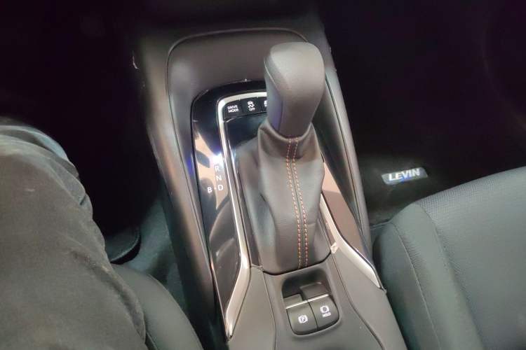 Used Toyota Levin 2024 Smart Electric Hybrid Dual-Engine 1.8L Luxury Edition
