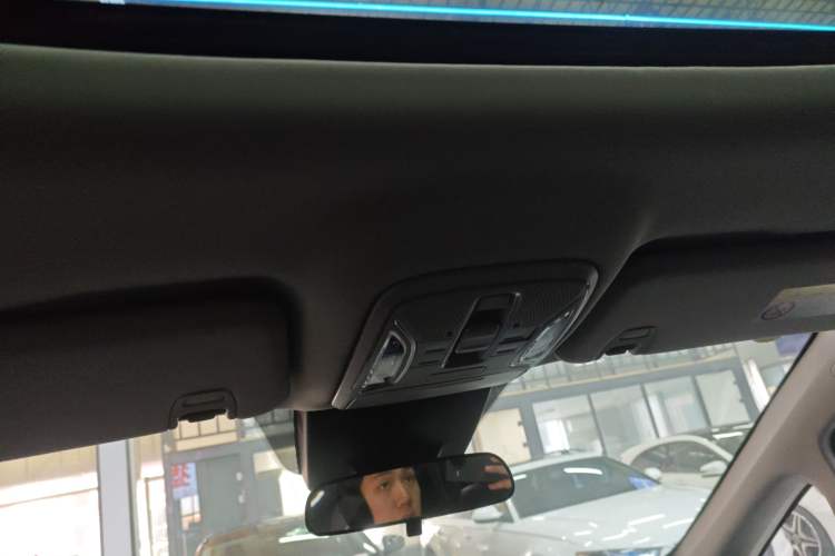 Used GAC Trumpchi M6 2021 PRO 270T DCT Luxury Edition
