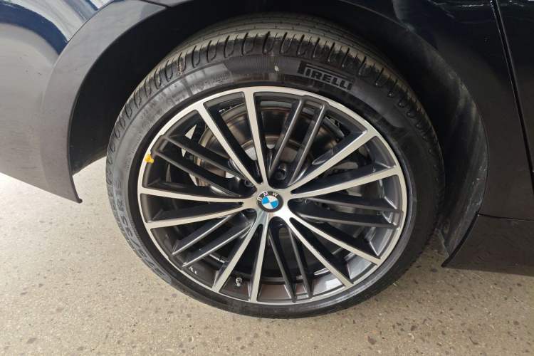 Used BMW 5 Series 2023 530Li Leading Model M Sport Package