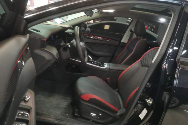 Used Dongfeng Aeolus Yixuan MAX 2024 1.5T Prestige Edition