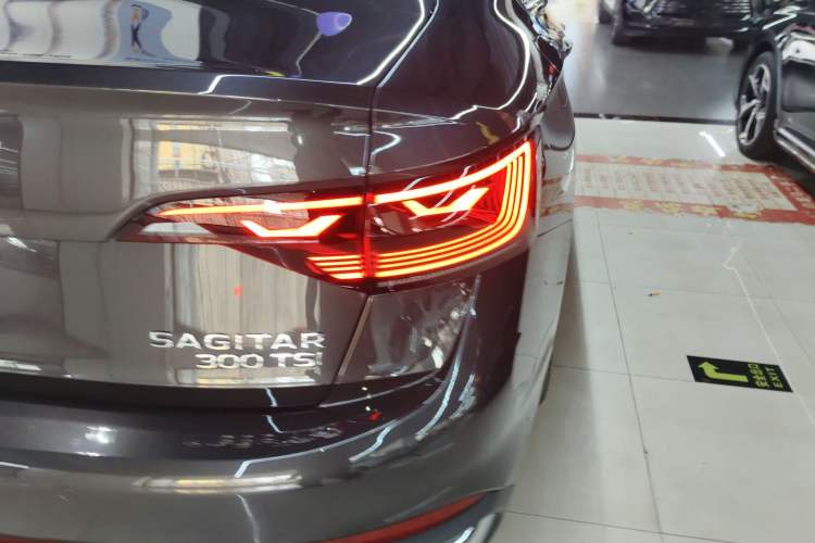 Used Volkswagen Sagitar 
