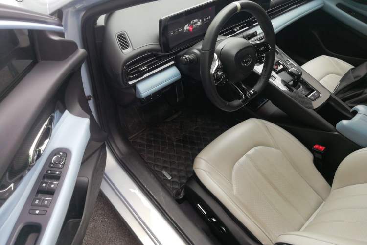 Used GAC Trumpchi EMPOW 2023 Shadow Leopard H Smart Hybrid Edition
