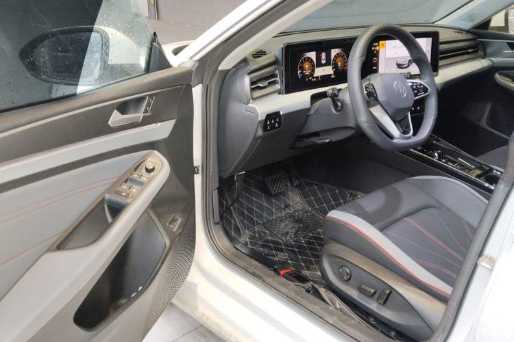 Used Volkswagen Lamando 2024 Lavida L 280TSI DSG Cool & Spicy Edition