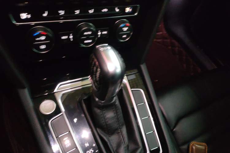 Used Volkswagen Magotan 2019 330TSI DSG Luxury Version China VI Standard