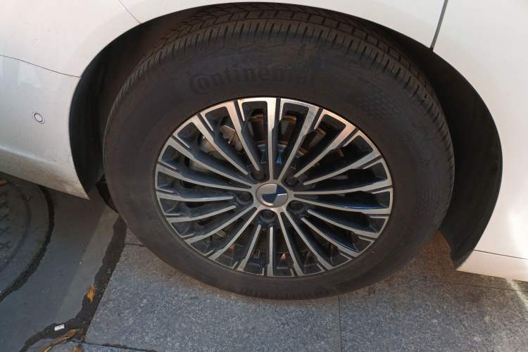 Used Denza D9 2022 DM-i 970 Four-Wheel Drive Flagship Model
