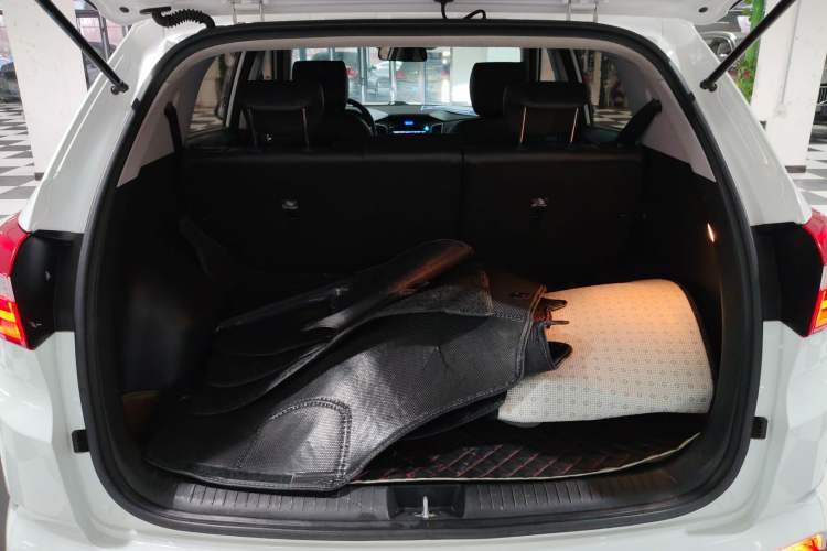 Used Hyundai ix25 2015 1.6L Automatic Two-Wheel Drive Smart GLS Trim
