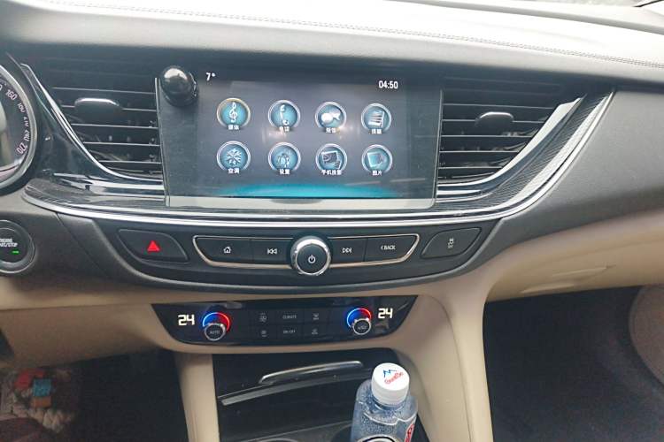 Used Buick Regal 2017 20T Leading Edition
