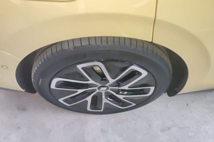 Used Baojun Enjoy 2025 Plug-in Hybrid 140km Luxury Edition
