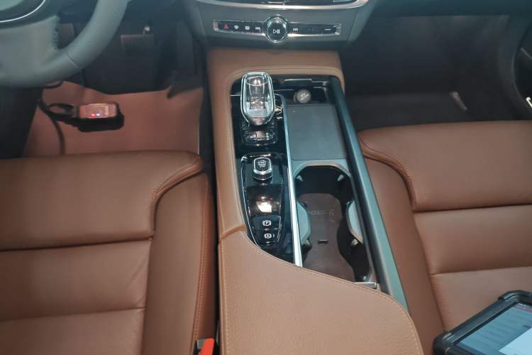 Used Volvo S90 2022 B5 Zhiyuan Luxury Edition
