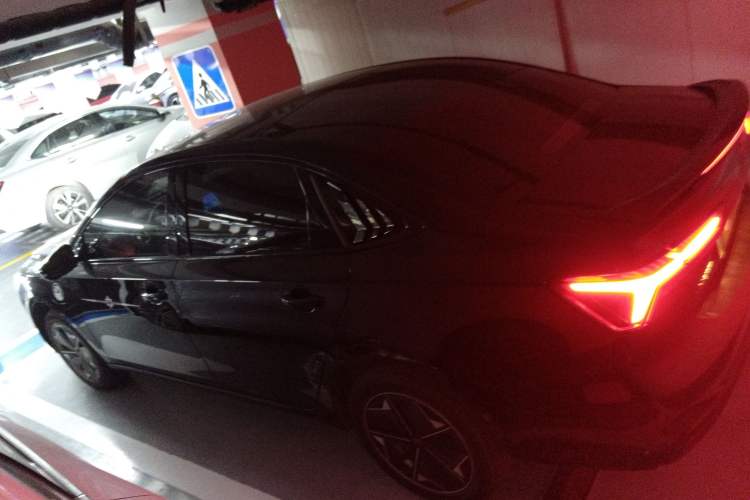 Used  ER6 2021 New Dynamic Edition 620km Smart Enjoyment Version