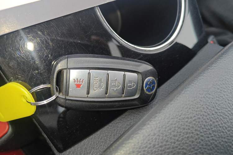 Used Venucia D60 2019 100 000 Honor 1.6L XL CVT Chenku Edition China VI Standard
