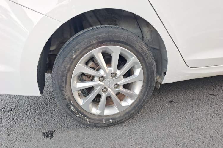 Used Hyundai Verna 2016 1.4L Automatic Cool Edition GLS